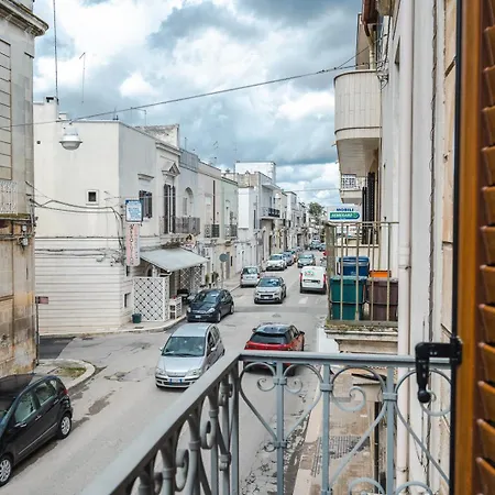 Nocleg ze śniadaniem Elegance Staffa - Centro Storico A 200m