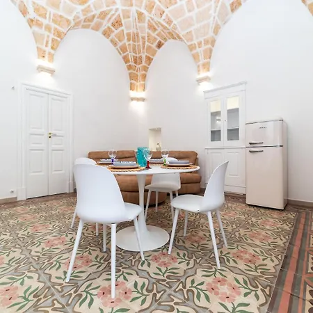 Elegance Staffa - Centro Storico A 200m Nocleg ze śniadaniem 3*