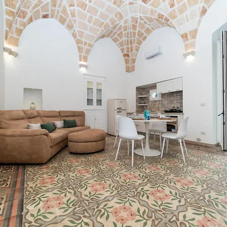 Nocleg ze śniadaniem Elegance Staffa - Centro Storico A 200m Carovigno
