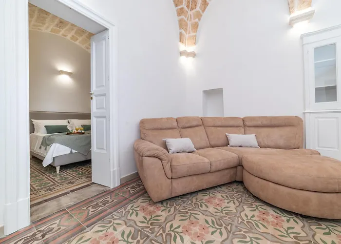 לינה וארוחת בוקר Elegance Staffa - Centro Storico A 200m