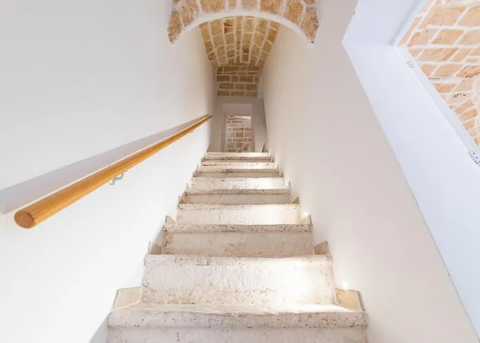לינה וארוחת בוקר Elegance Staffa - Centro Storico A 200m 3*